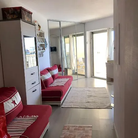 A Cros De كانيو سور مير